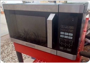 Microwave , desk etc