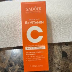 Sadoer 5x Vitamin C Face Cleanser