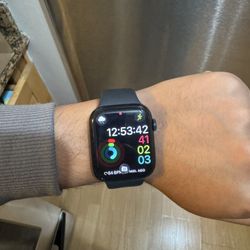 Apple Watch Series 8