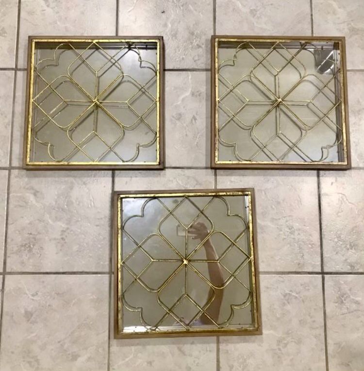 Mirror / wall decor