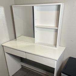 white makeup vanity Desk