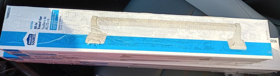 18" Towel Bar