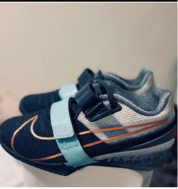 Nike Weightlifting Shoes with Strap