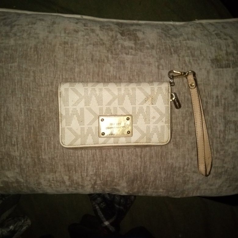 ($ Reduced) Michael Kors (Authentic) Wristlet Wallet.