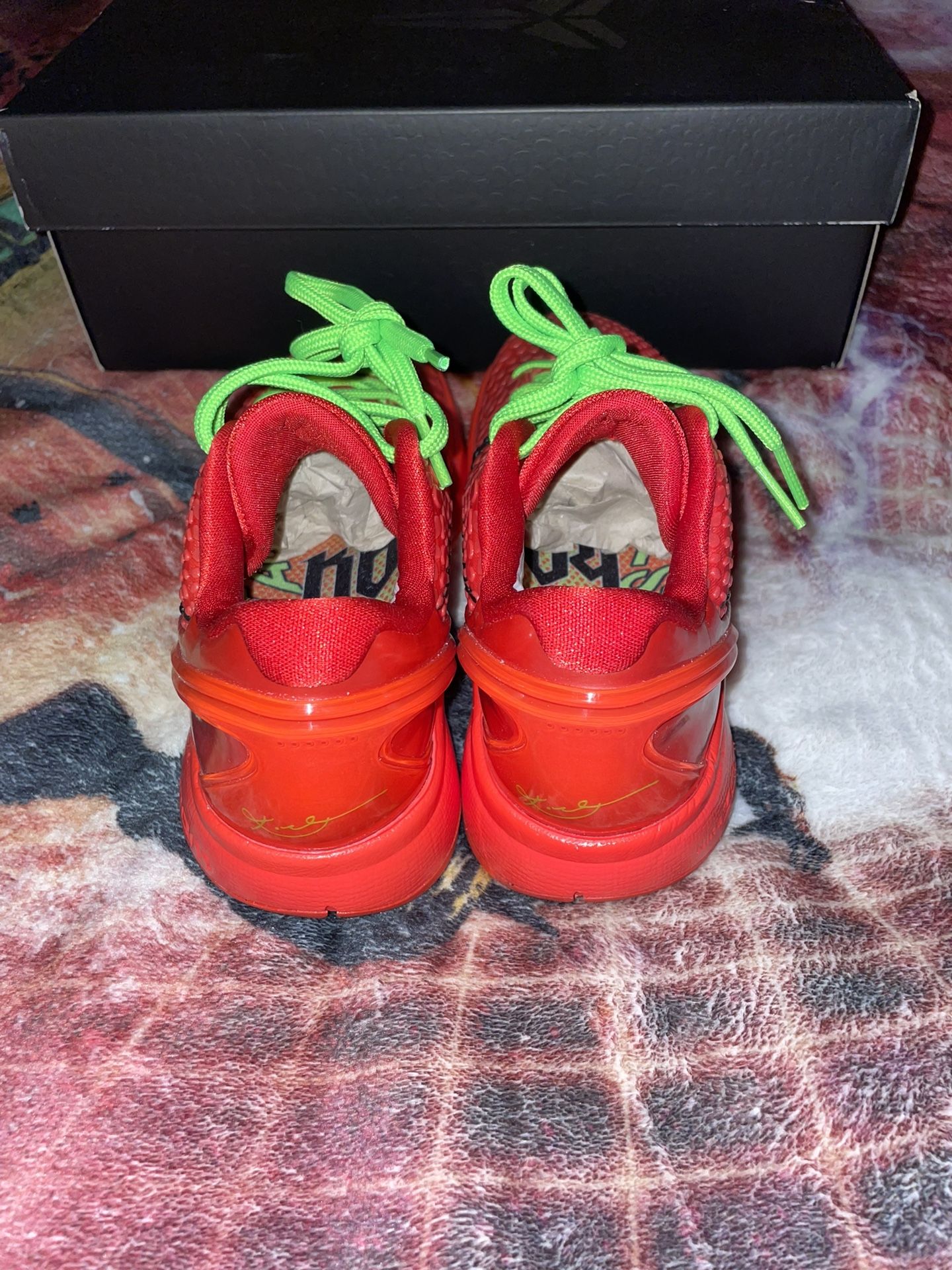 Nike Kobe Protro Reverse Grinch 4y Women's)