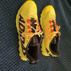Adidas Vigor 6 YR Trail Size 13