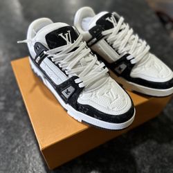 TrainerSneakers 