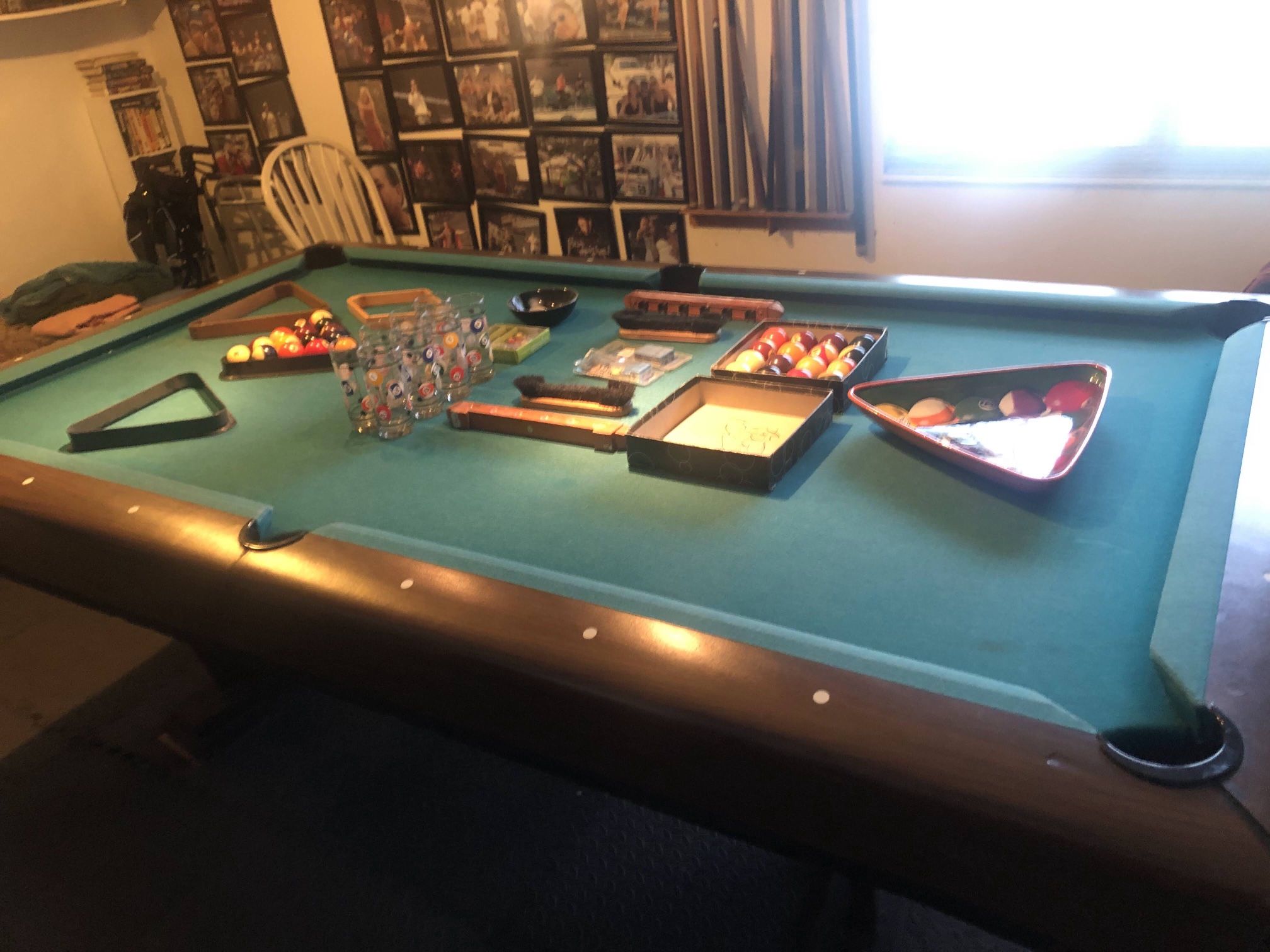 8ft Pool Table With Accessories 