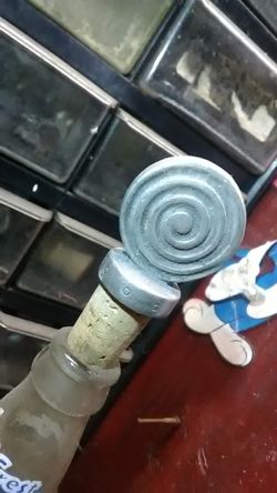 Bottle cork (enigma) pewter