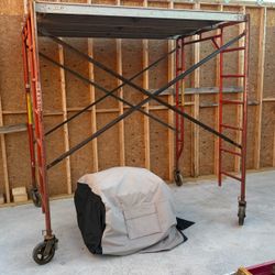 WACO Rolling Scaffold Tower with Casters