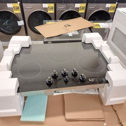 GE 30" Electric Cooktop