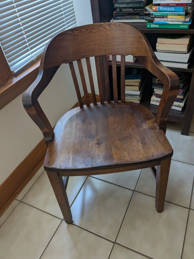 🪑 Antique Red Oak Banker's Chair – 1950s