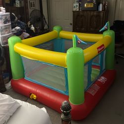 gently Use Bouncy House