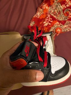 2c Nike Shoes Girls or Boys BRAND NEW NEVER WORN