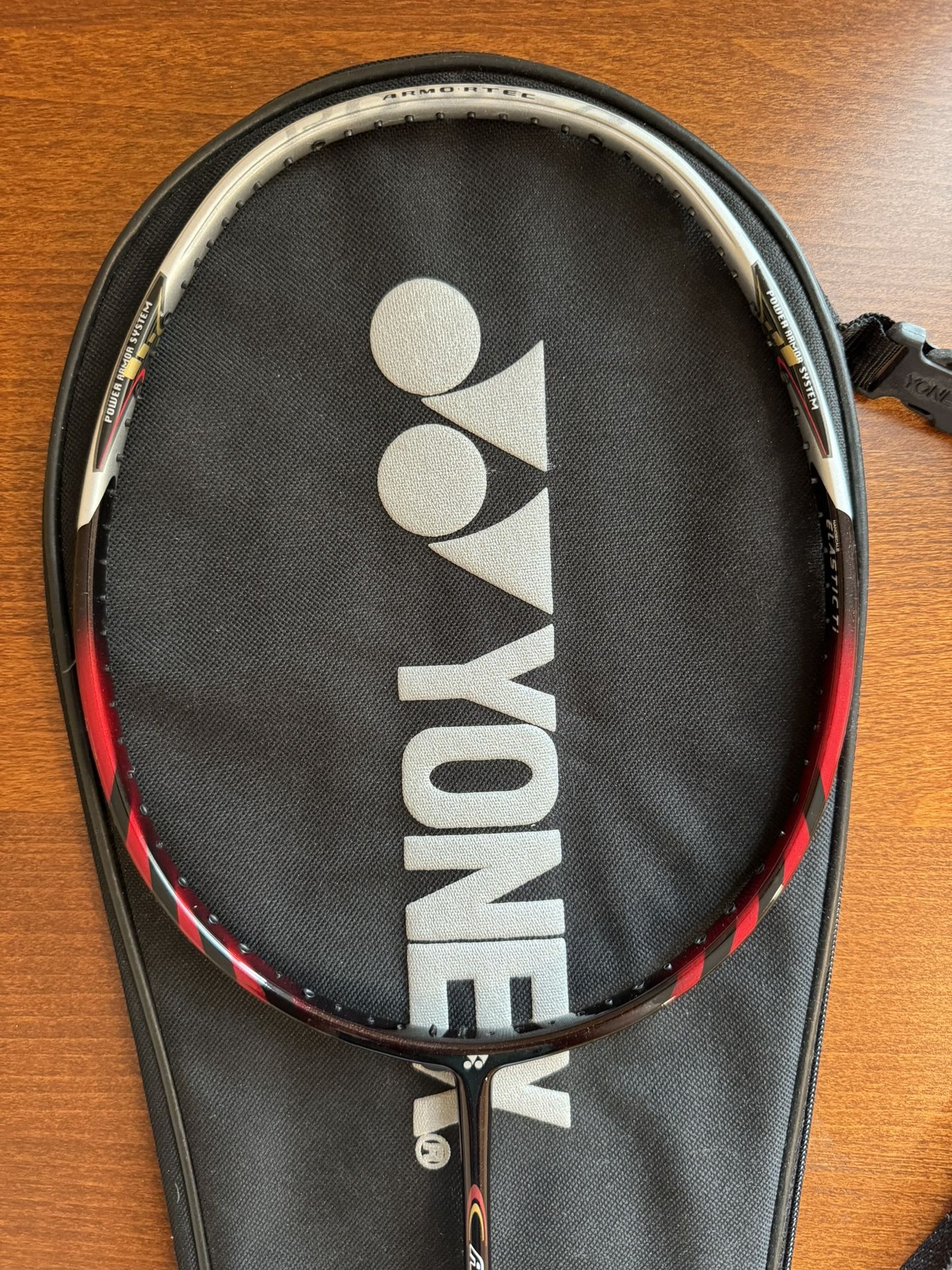 Yonex Armortec 900 Power - Badminton Racket with Case