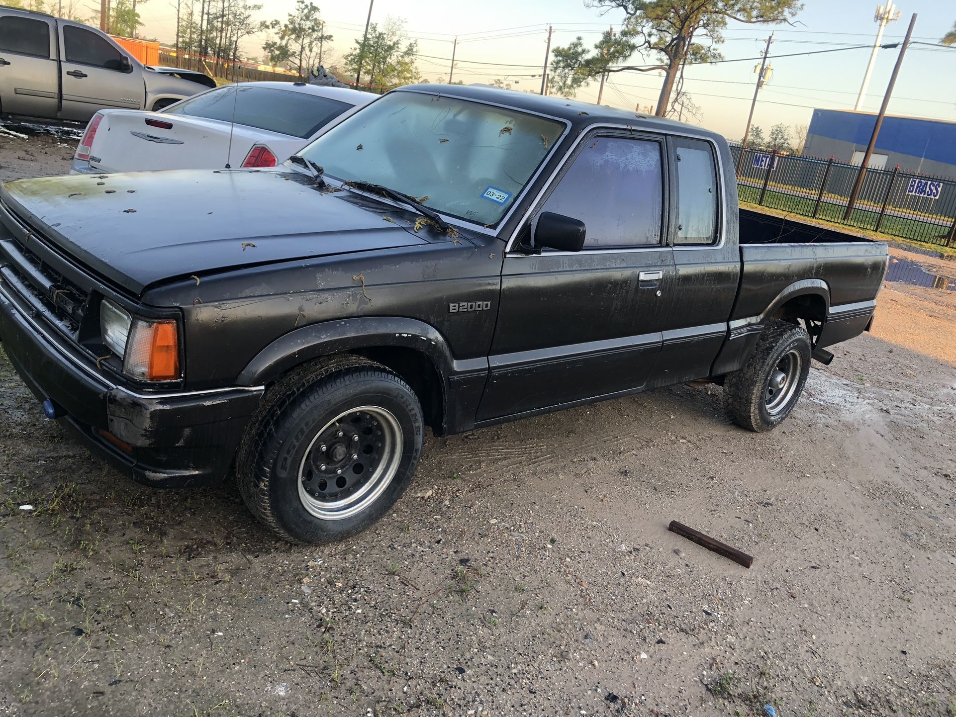 1986 MAZDA B2000 MANUAL 2.0 FOR PARTS