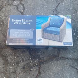 Blue Medallion Premium Deep Seat Cushion Set