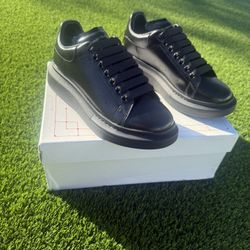 Alexander Mqueens available in all sizes!