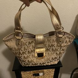 MICHAEL KORS 