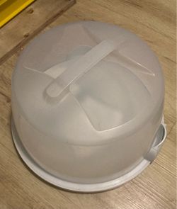 Wilton Plastic Portable Cake Cover Carrier Storage Container