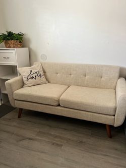Love seat Couch