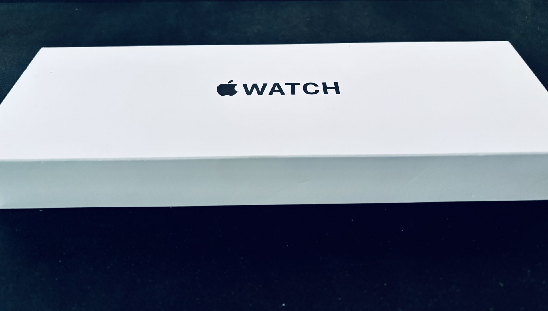 Newest Model Apple Watch SE 2nd Gen! Starlight Color, GPS 40mm! Unopened Brand New!