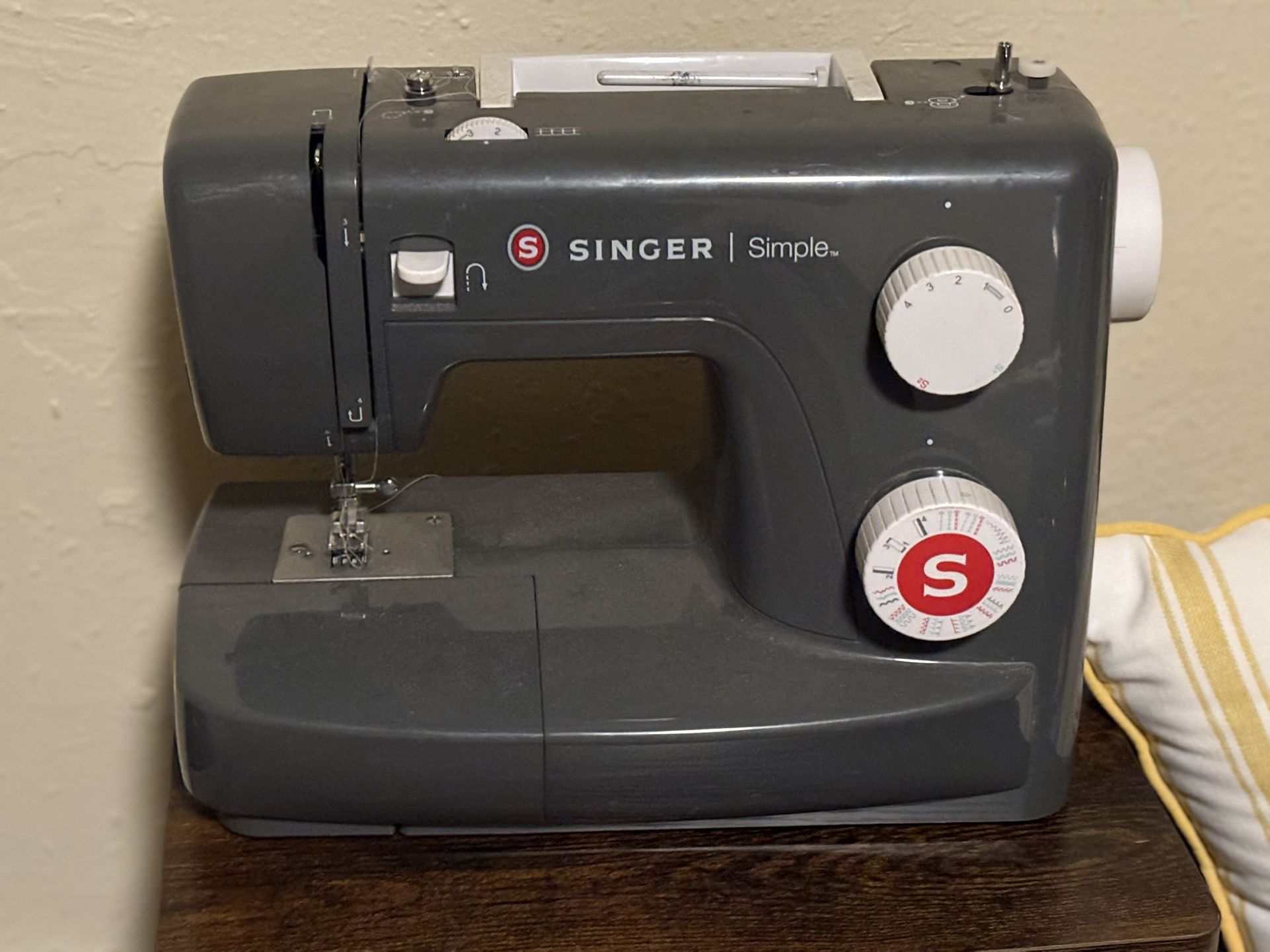Grey Simple Singer Sewing Machine Rare