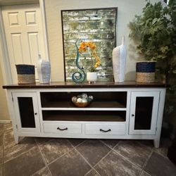 Stunning white Farmhouse Console /tv Stand PUEBLO Collection 75” Inch Long 