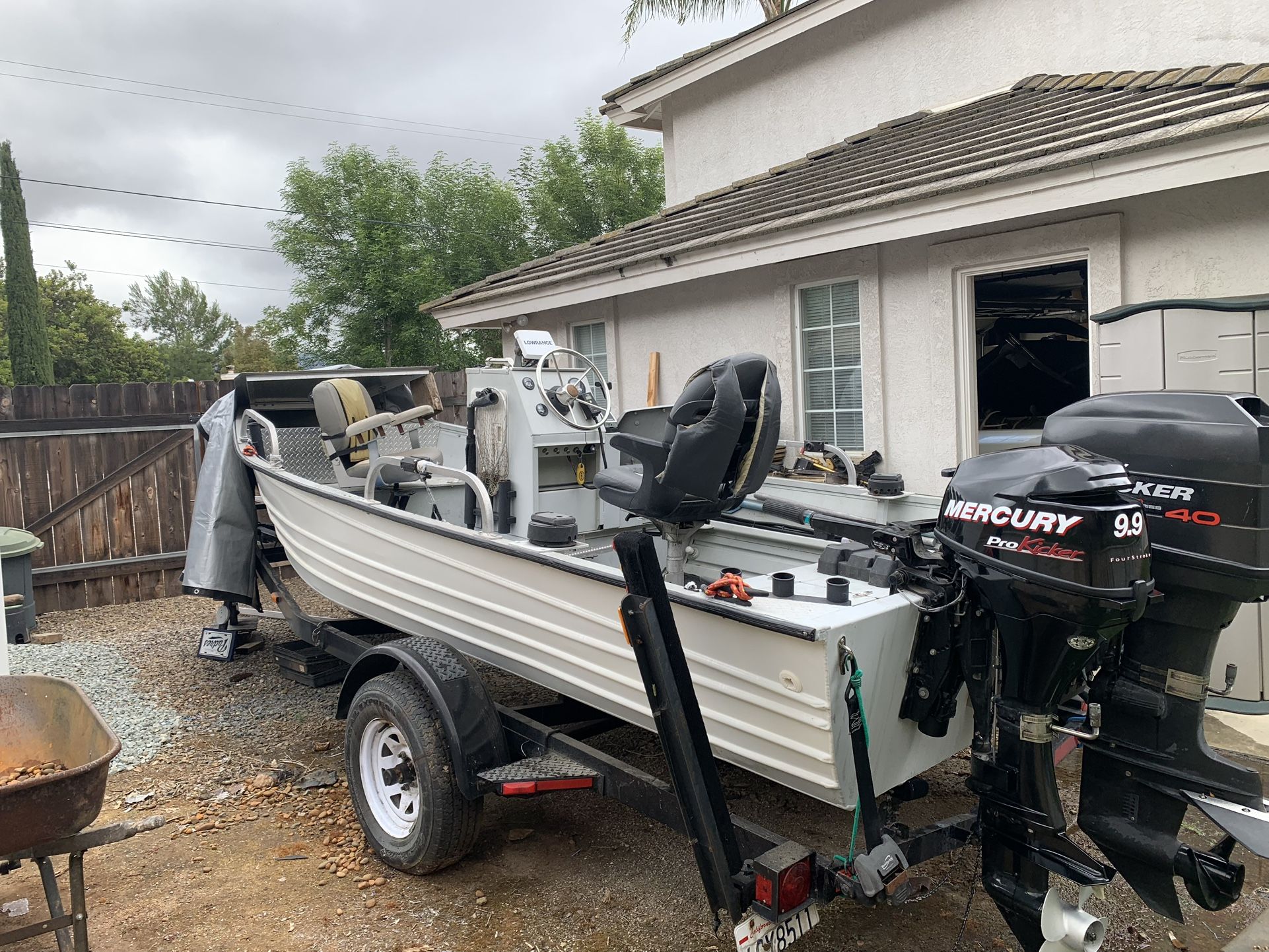 1984 Center Console Outboard (17 Foot)