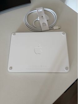 Apple Magic Trackpad - White Multi-Touch Surface ​​​​​​​with USB-C Cable