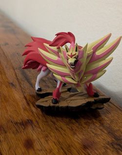 Pokemon Figure Shiny Zamazenta Limited Edition Collectible Figure