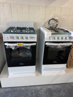 Estufas nuevas en su caja sellada de gas propano con horno de 20” pulgadas de ancho