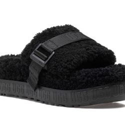 Ugg slippers size 10