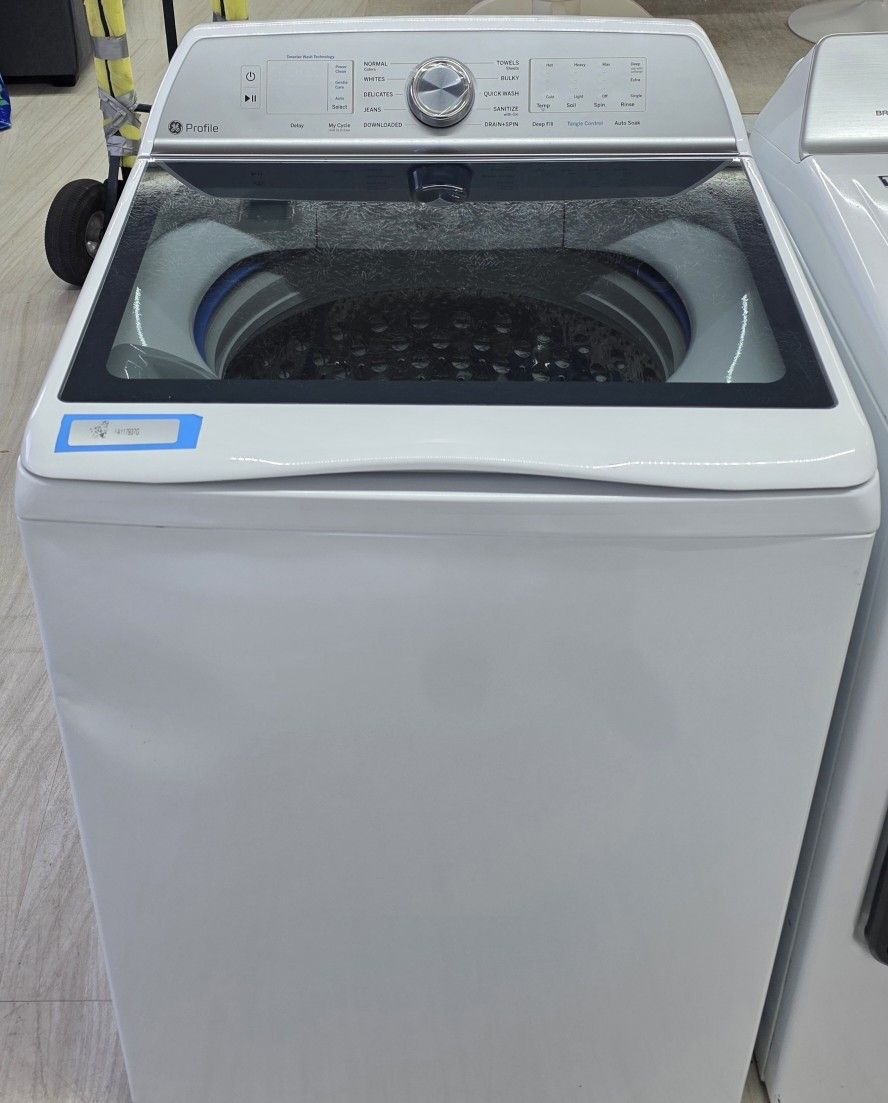 GE Washer for Sale
(Scratch & Dent Unit)
Comes w/ Warranty
Delivery Available
Our store is located at:
1260 Highway 85 North
Fayetteville, GA