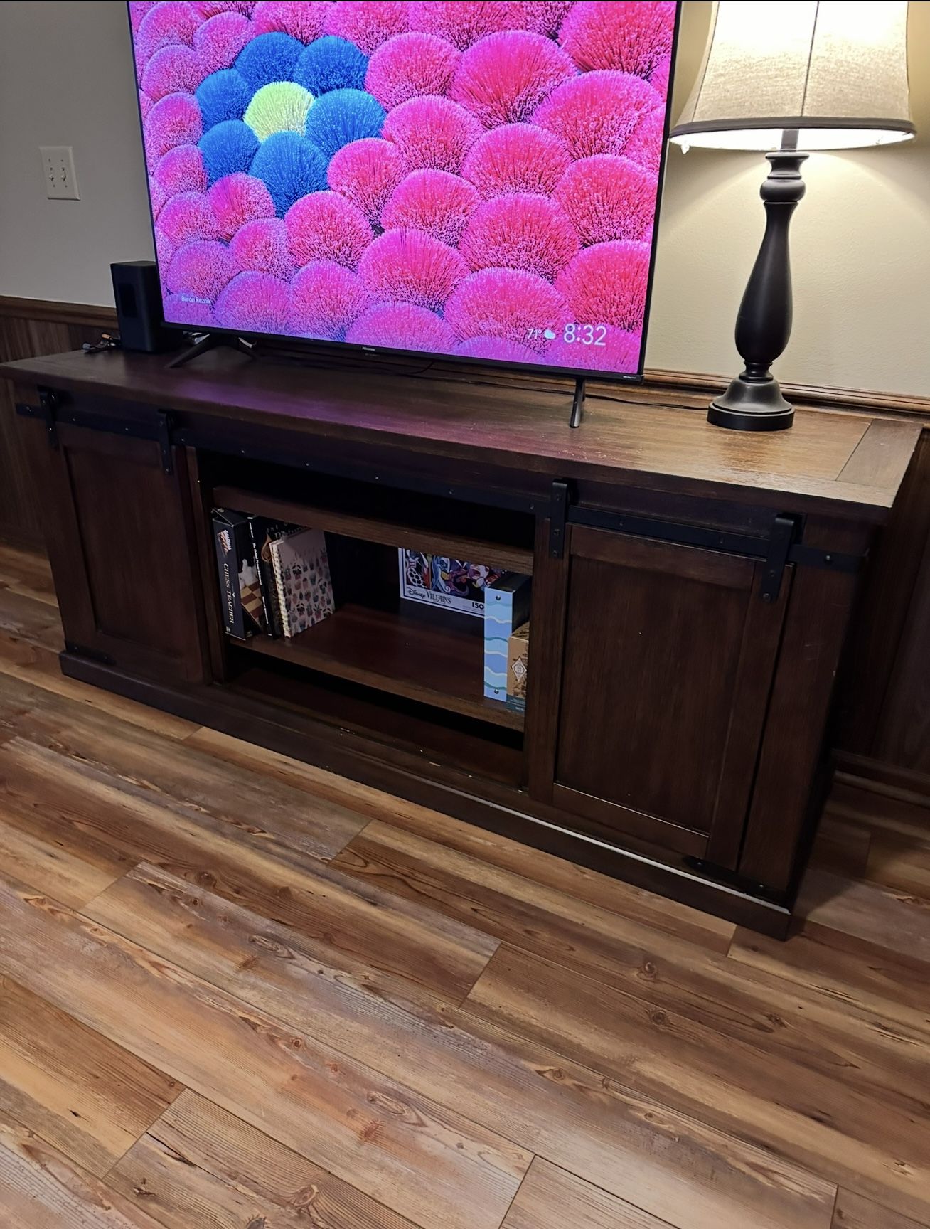 TV Stand Ashley 