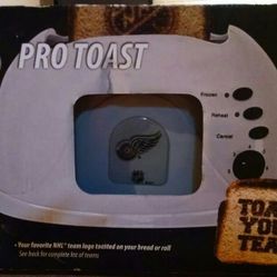 Red Wings Toaster