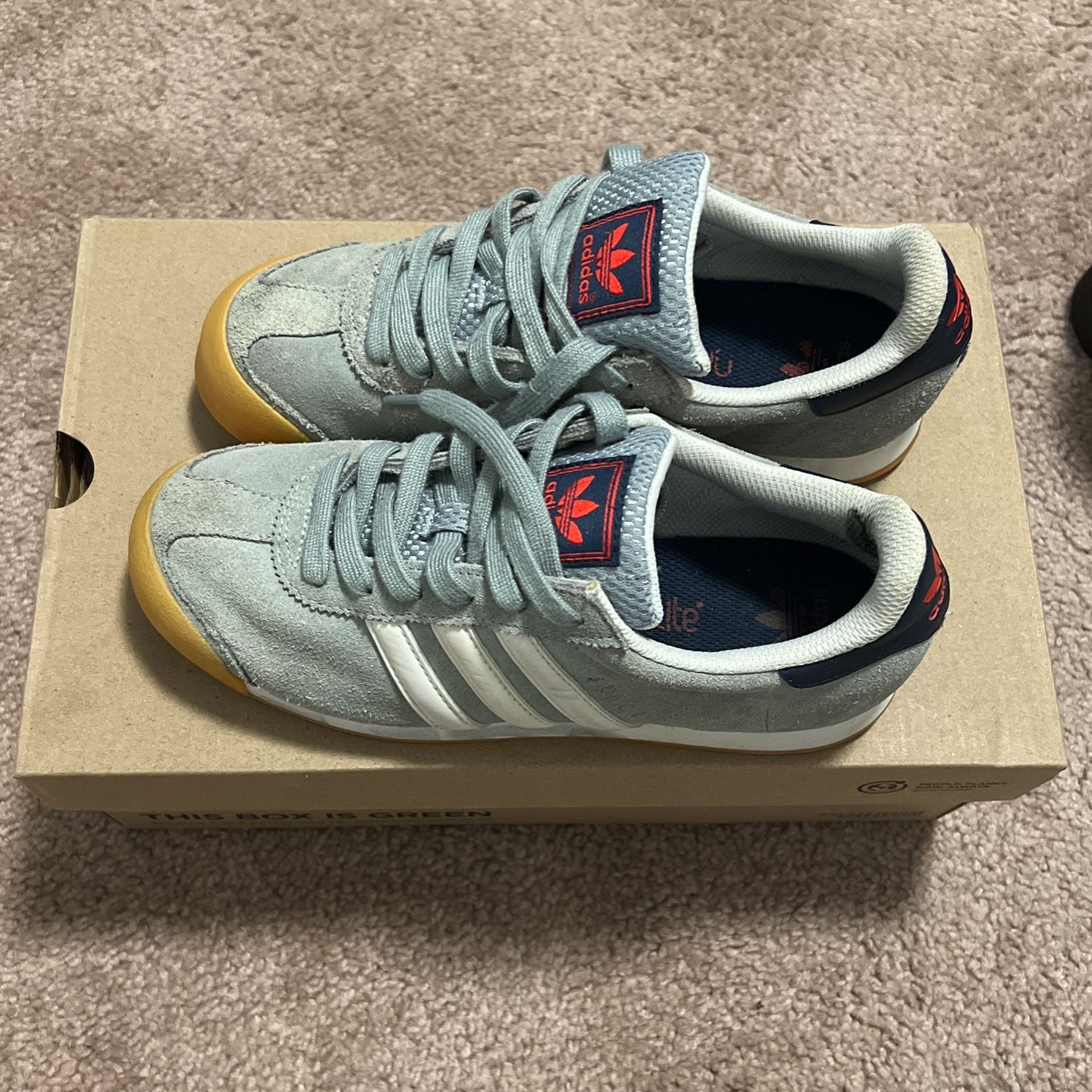 Great Condition Adidas Size 5