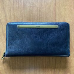 Fossil Liza Leather Zip Around Clutch Wallet With Retractable Wristlet