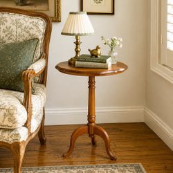 Vintage C. Harrington Handcrafted Wood Pedestal Side Table Lakeside CA Scalloped Tripod Small Accent Nightstand End Table Bedside Table 