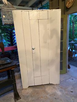 Primitive armoire
