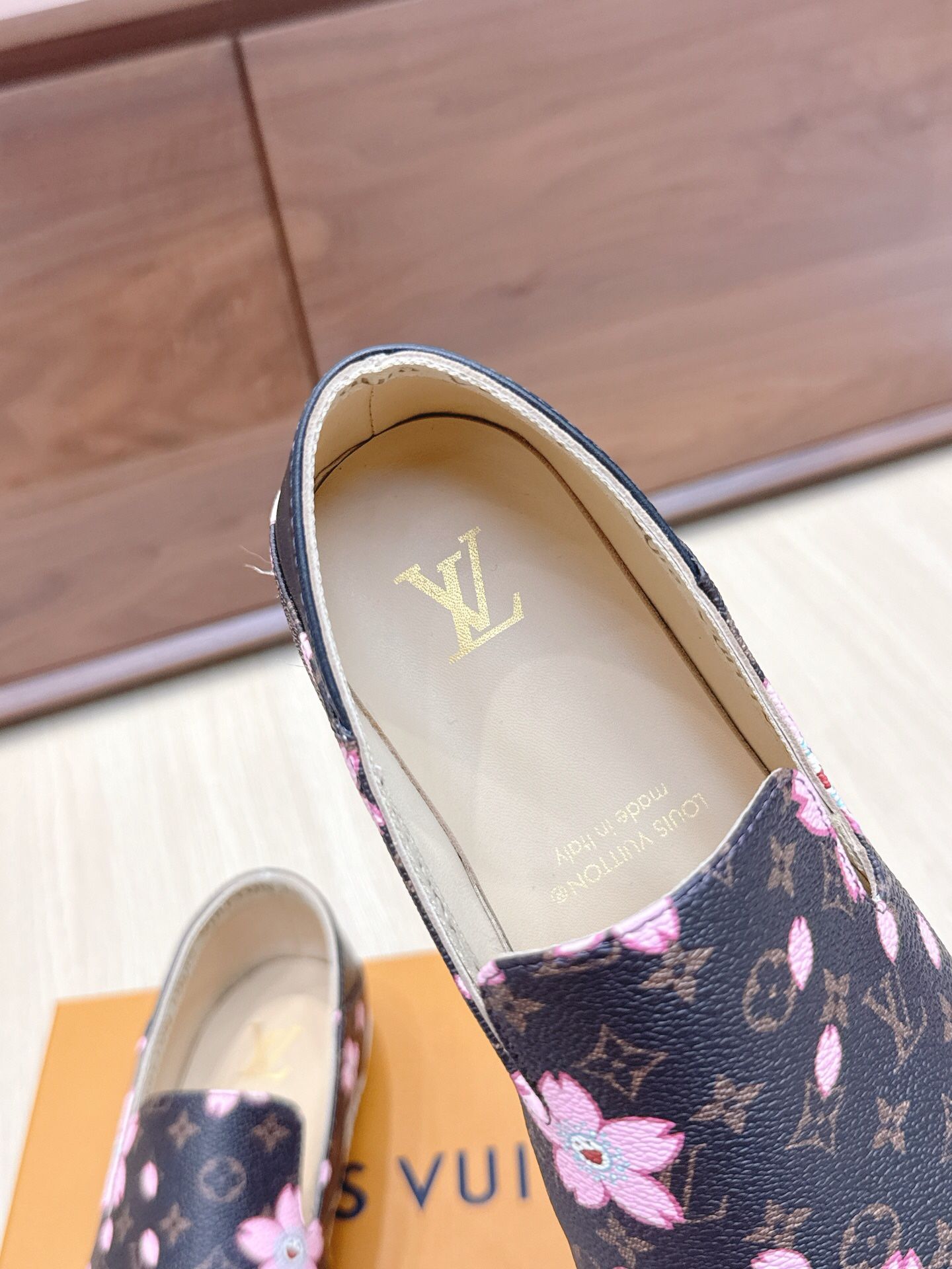 Women’s Casual Shoes