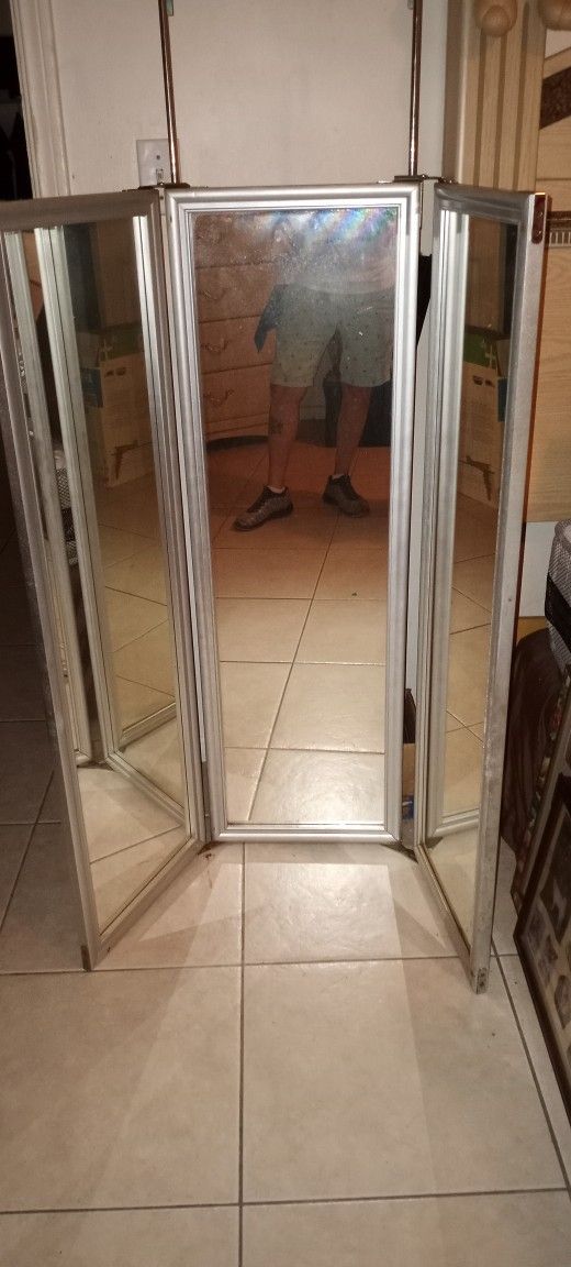 Tri Fold Mirror With Adjustable Height Over Door Or Free Standing