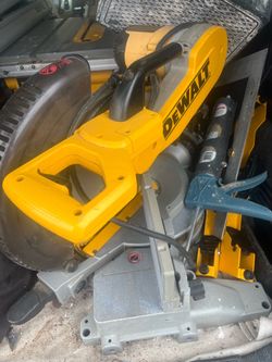 Dewal miter saw 12 inch blade