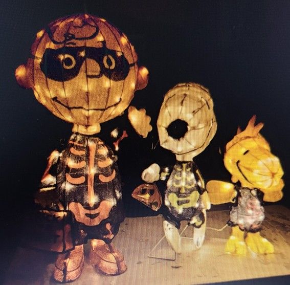 Peanuts/Snoopy Halloween Lighted Outdoor Decoration NEW