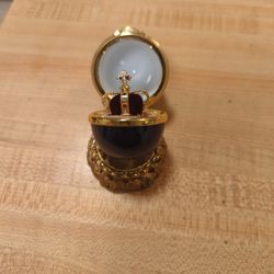 Royal Stratford Egg