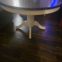 Round Dining Table W/ 4 Chairs