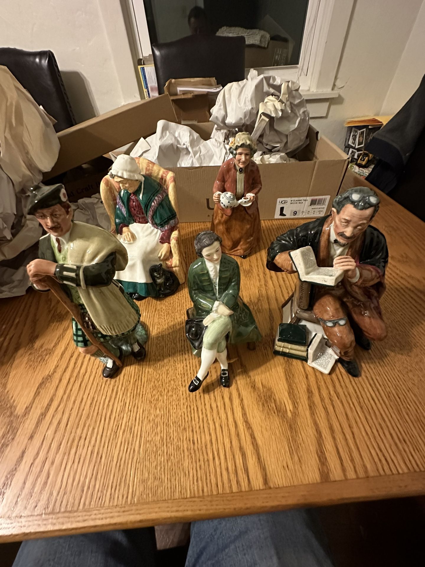 Vintage Royal Doulton Figurine Porcelain The Laird 8" Tall Scottish,Judge, the Gentelman, Tea Time, Forty Winks, total 5