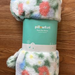 Pillowfort Floral Flowers Fur Throw Blanket Double Sided Super Soft