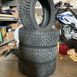 Studded Snow Tires 
