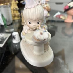Precious Moment, Figurine